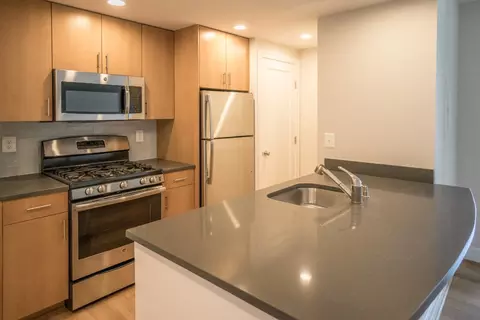 1112 M St NW #0212, Washington, DC 20005