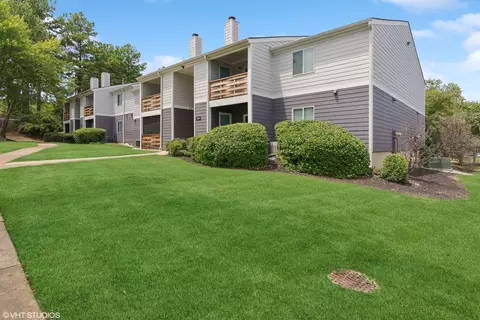 2165 E River Trace Dr #2220E4, Memphis, TN 38134