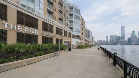 1 Harborside Pl #1-653, Jersey City, NJ 07311