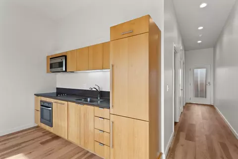2025 NE 44th Ave #401, Portland, OR 97213