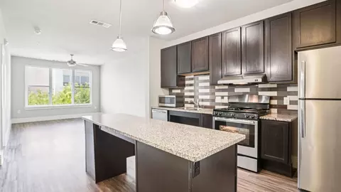 250 N 5th St #2211, Garland, TX 75040