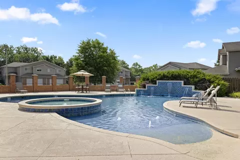 625 Pebblebrook Cir #745-3, Manhattan, KS 66503