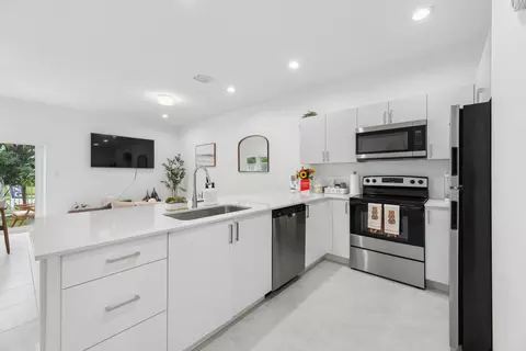 650 NW 30th Ave #0631, Pompano Beach, FL 33069