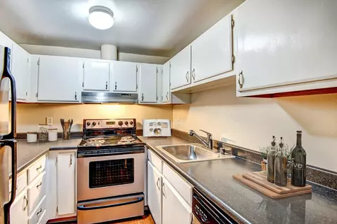2510 Western Ave #306, Seattle, WA 98121