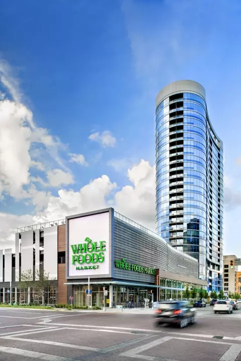 360 E Market St #1008, Indianapolis, IN 46204