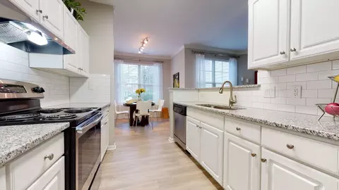 442 Jefferson Town Rd #203, Raleigh, NC 27606
