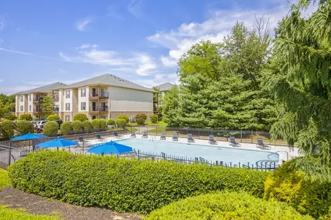 201 Orchard Hills Dr #034, Jeffersonville, IN 47130