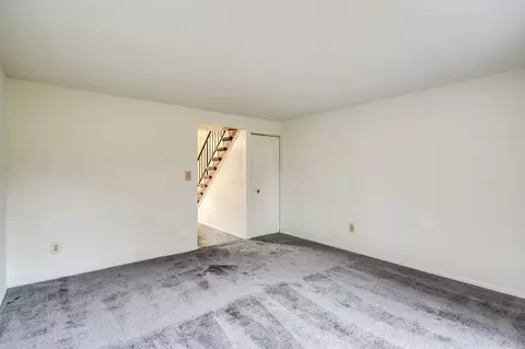 91 Lower Gate Ct #007, Owings Mills, MD 21117