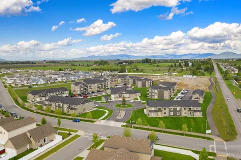 8060 N Crown Pointe St #R-R-306, Post Falls, ID 83854