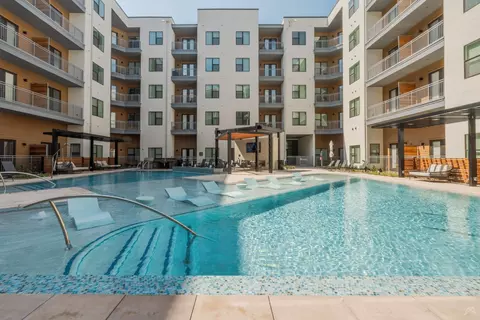 4040 Valley View Ln #236, Farmers Branch, TX 75244