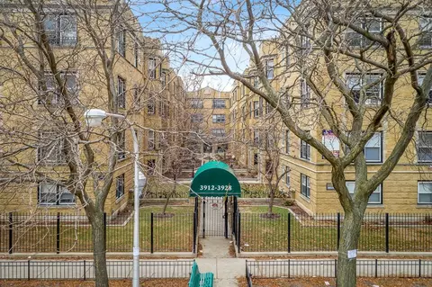 3912 N Pine Grove Ave #3916-1E, Chicago, IL 60613