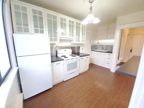 206 Harvard Ave E #10, Seattle, WA 98102