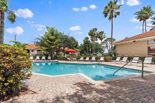 801 Rich Dr #206, Palm Springs, FL 33406