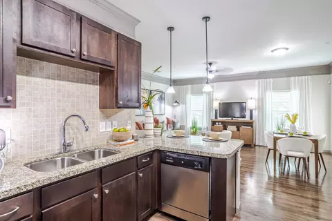 12501 Broadway St #09112, Pearland, TX 77584