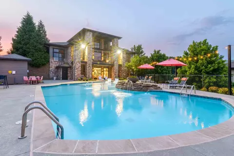 19501 W 102nd St #6103, Lenexa, KS 66220