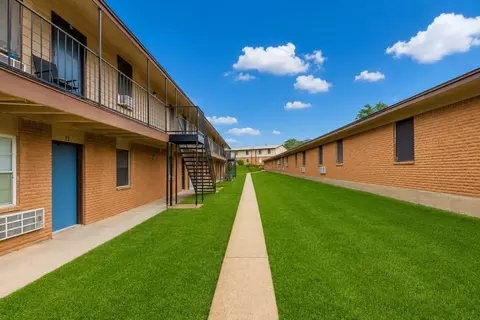 304 Norman Dr #401-3, Euless, TX 76040
