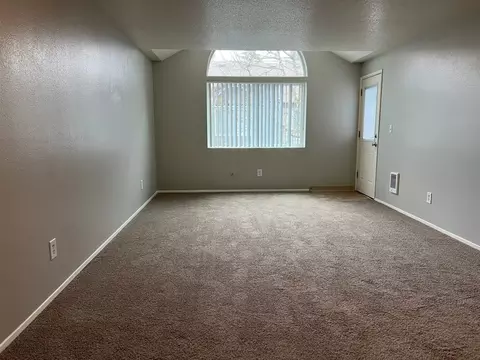 11556 SE Fuller Rd #223-18, Milwaukie, OR 97222