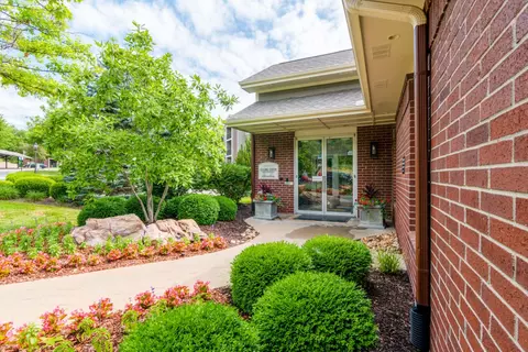 3950 S Jackson Dr #08-108, Independence, MO 64057