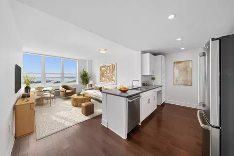 65 Bay St #14-10, Jersey City, NJ 07302