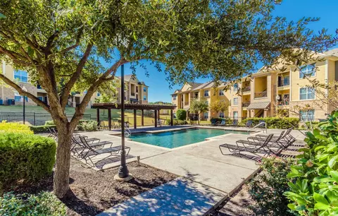 1411 N Cockrell Hill Rd #923, Dallas, TX 75211