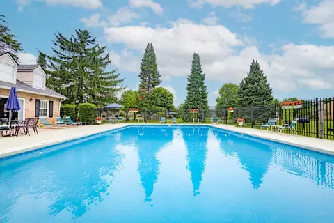 5630 University Park Dr #00507, Mishawaka, IN 46545