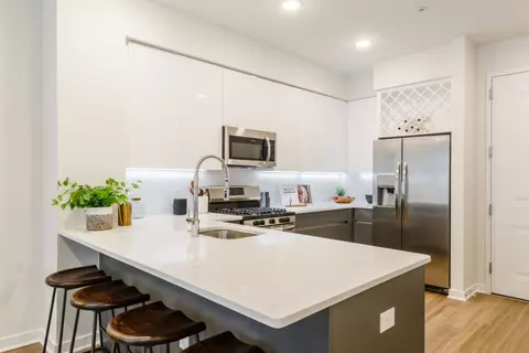 110 Hoboken Ave #107, Jersey City, NJ 07310