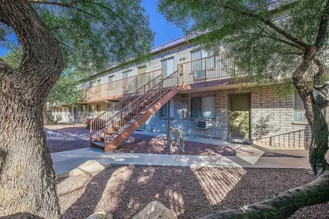 1250 E 10th St #103B, Tucson, AZ 85719