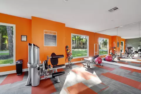 1000 Cypress Station Dr #31-3111, Houston, TX 77090