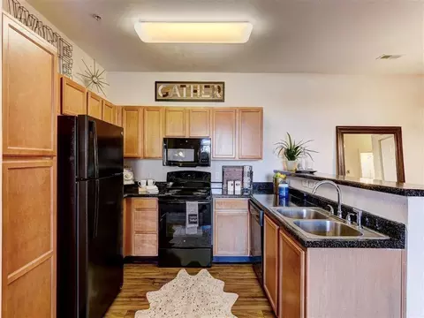 14520 N Pennsylvania Ave #52-200, Oklahoma City, OK 73134
