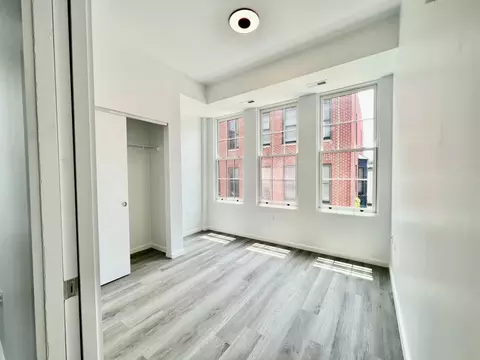 725 W Pratt St #204, Baltimore, MD 21201