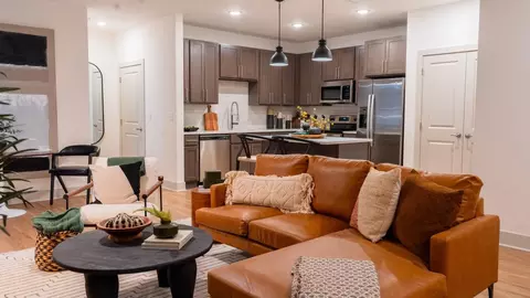 1879 Village West Pkwy #318, Kansas City, KS 66111