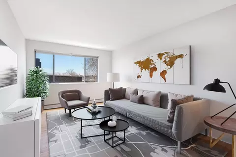3510 N Pine Grove Ave #324, Chicago, IL 60657