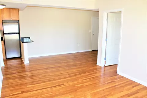 2070 Belmont Rd NW #403, Washington, DC 20009