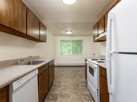 10200 SW Conestoga Dr #156, Beaverton, OR 97008
