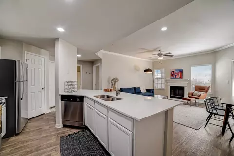 8050 Oakdell Way #904, San Antonio, TX 78240