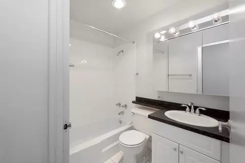 65 E Scott St #6506M, Chicago, IL 60610 photo 34