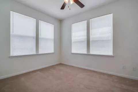 523 Ridgeway Ave #107, Charlotte, NC 28204