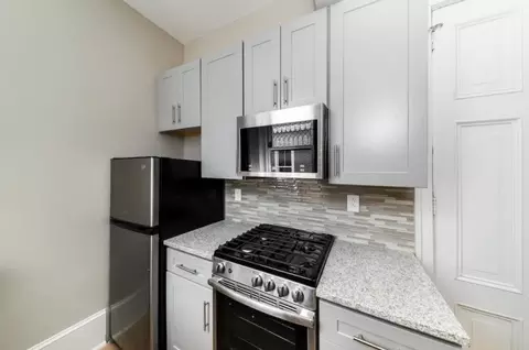 2011 Spruce St #3F, Philadelphia, PA 19103