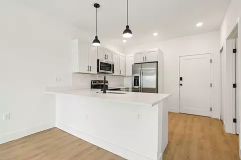 221 S Bumby Ave #204, Orlando, FL 32803