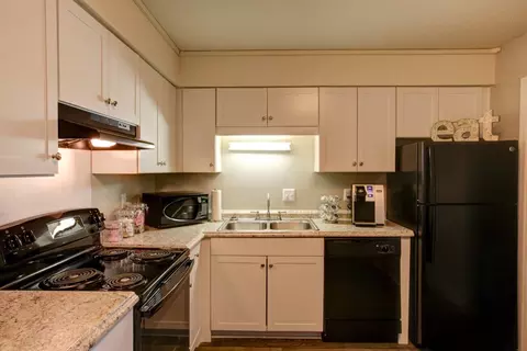 4135 Bonaparte Dr #4215, North Charleston, SC 29418