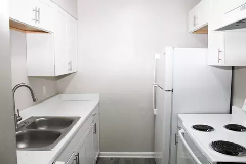 850 Lindbergh Dr #B6, Jackson, MS 39209