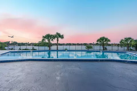 1260 NW 95th St #1348-31A, Miami, FL 33147