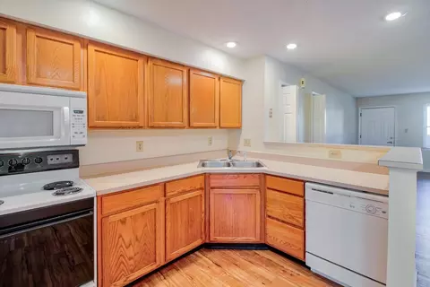 3296 Walnut Springs Dr #3242, Bloomington, IN 47401