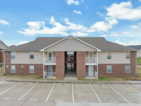 550 New South Dr #GV504, Clarksville, TN 37043