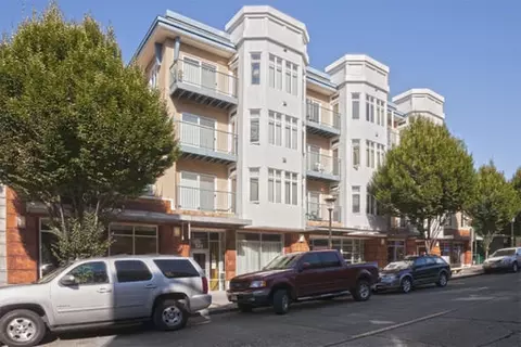 525 1st Ave W #202, Seattle, WA 98119