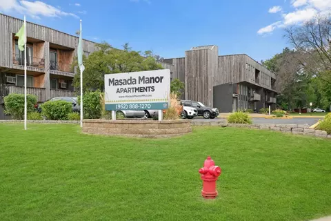 9000 Nicollet Ave #318, Bloomington, MN 55420