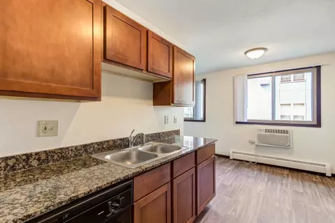 1276 Wilson Ave #130, Saint Paul, MN 55106