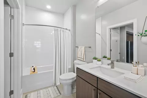 9560 Ruby Lockhart Blvd #9540-201, Lanham, MD 20706 photo 12