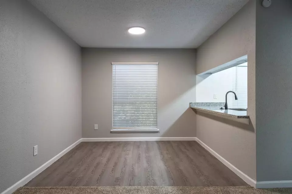  1110 El Camino Village Dr #9-902, Houston, TX 77058 photo 11