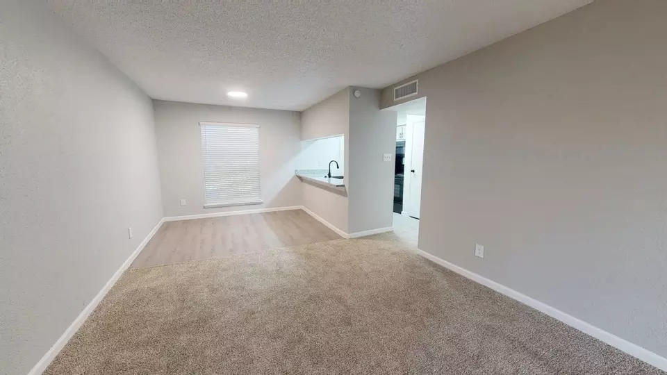  1110 El Camino Village Dr #9-902, Houston, TX 77058 photo 15